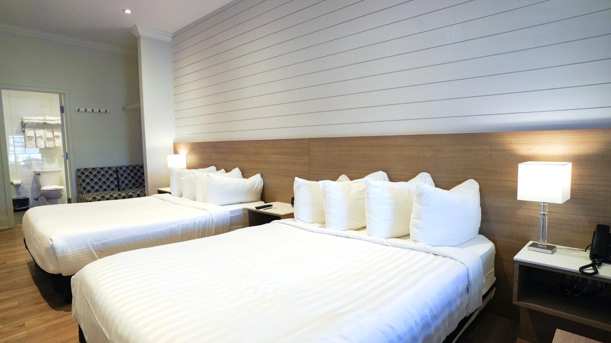 Colonial Hotel & Suites Grand Bend Eksteriør bilde