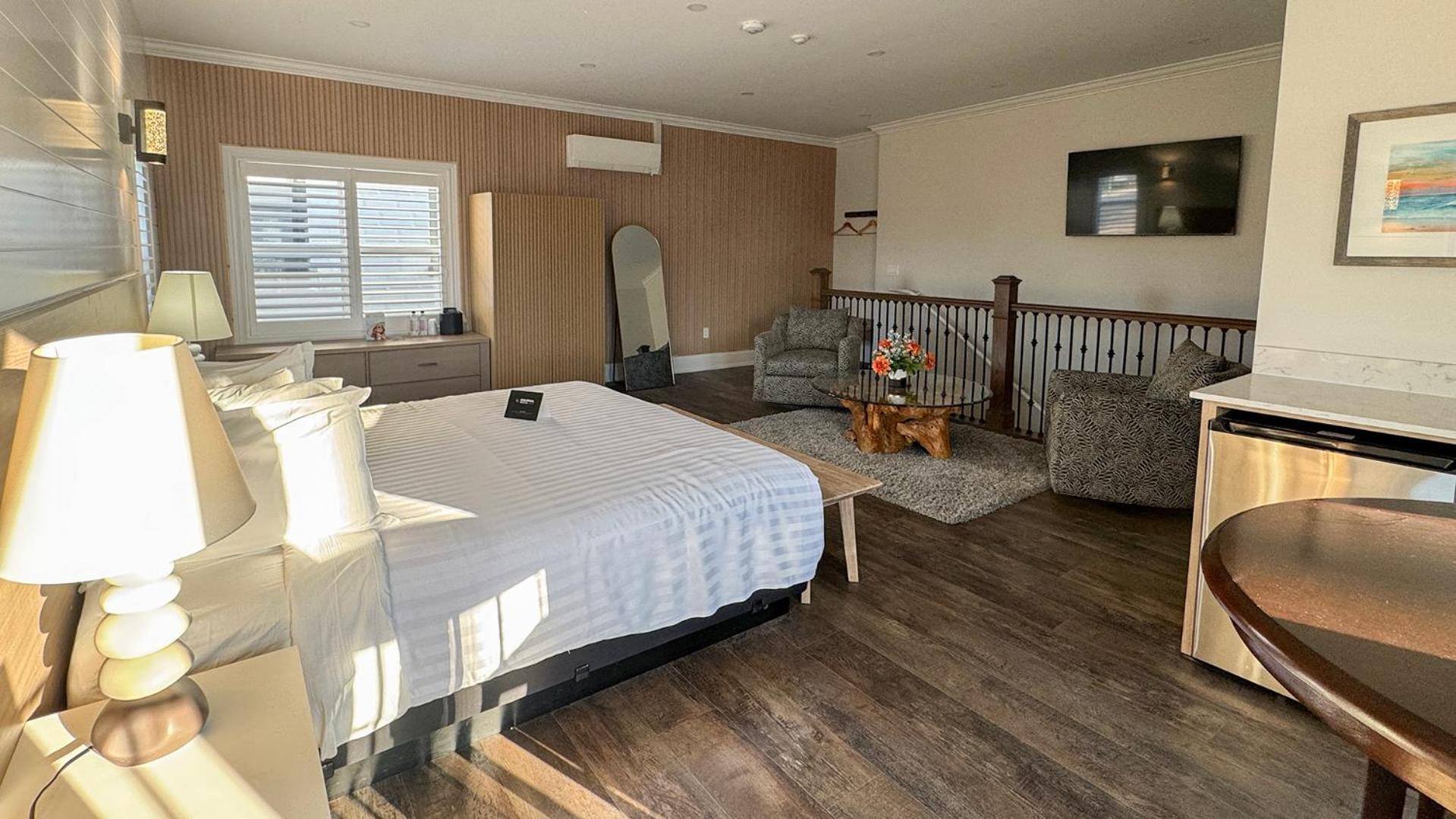 Colonial Hotel & Suites Grand Bend Eksteriør bilde