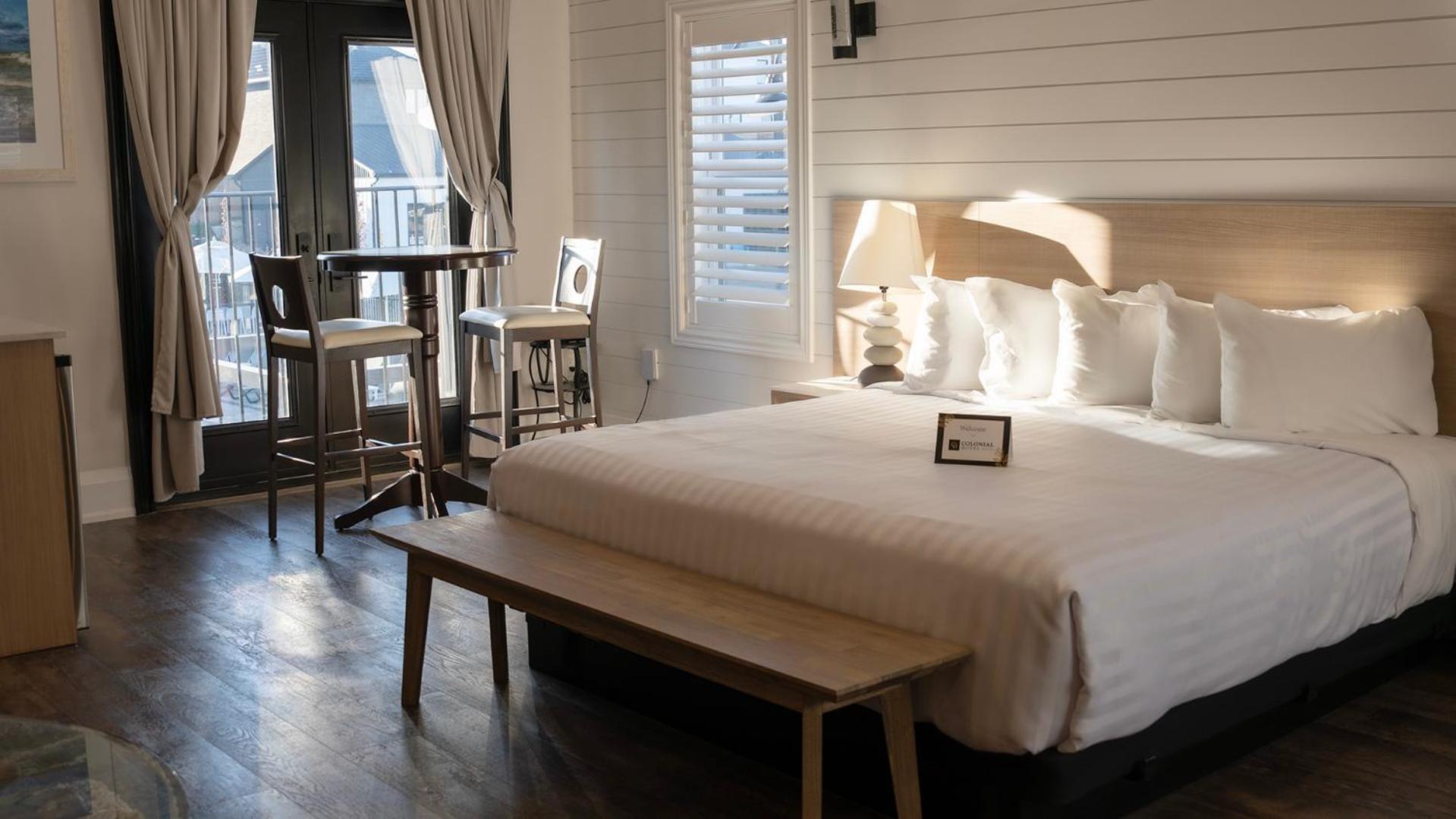 Colonial Hotel & Suites Grand Bend Eksteriør bilde